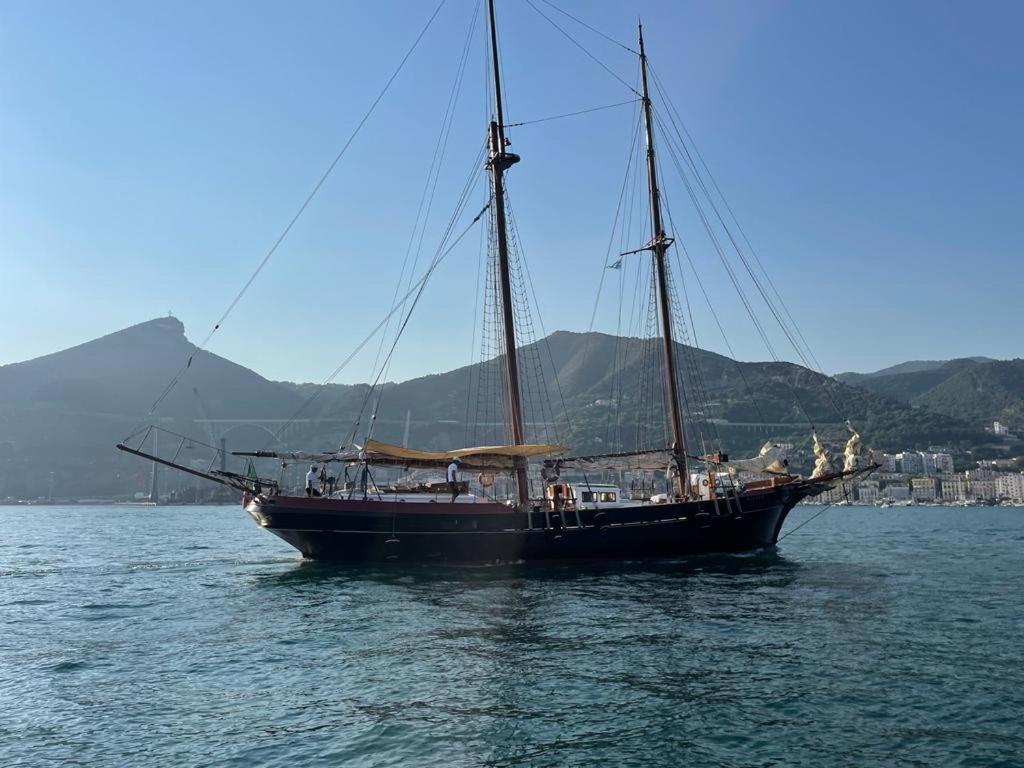 Casa Portanova 35 Appartement Salerno Buitenkant foto