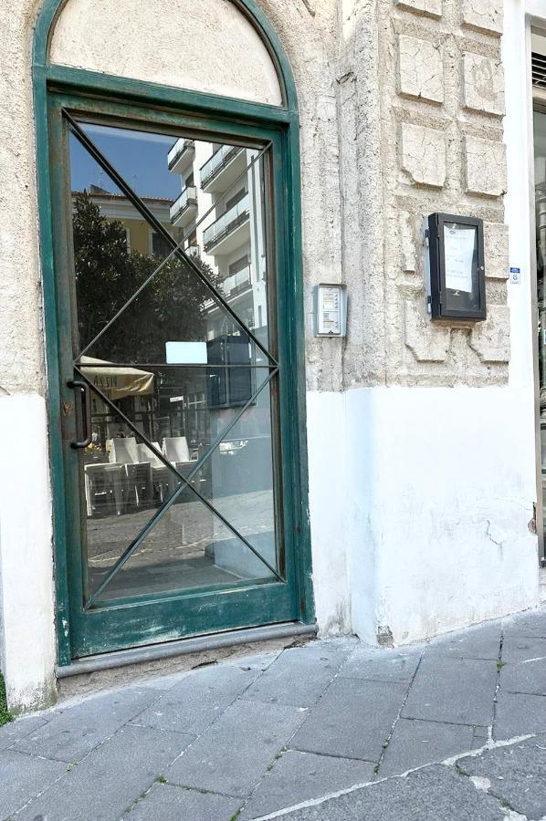 Casa Portanova 35 Appartement Salerno Buitenkant foto